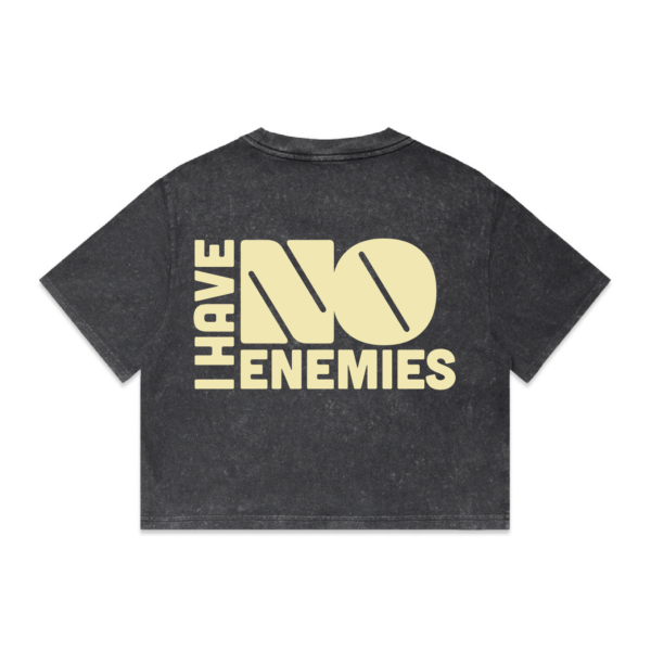 IHNE Crop Signature Tee – Blackstone/Jolly Yellow